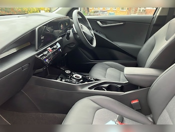 Used Kia Niro 2022 for sale - 76114795: Photo