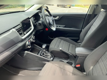 Used Kia Stonic 2025 for sale - 78951118: Photo