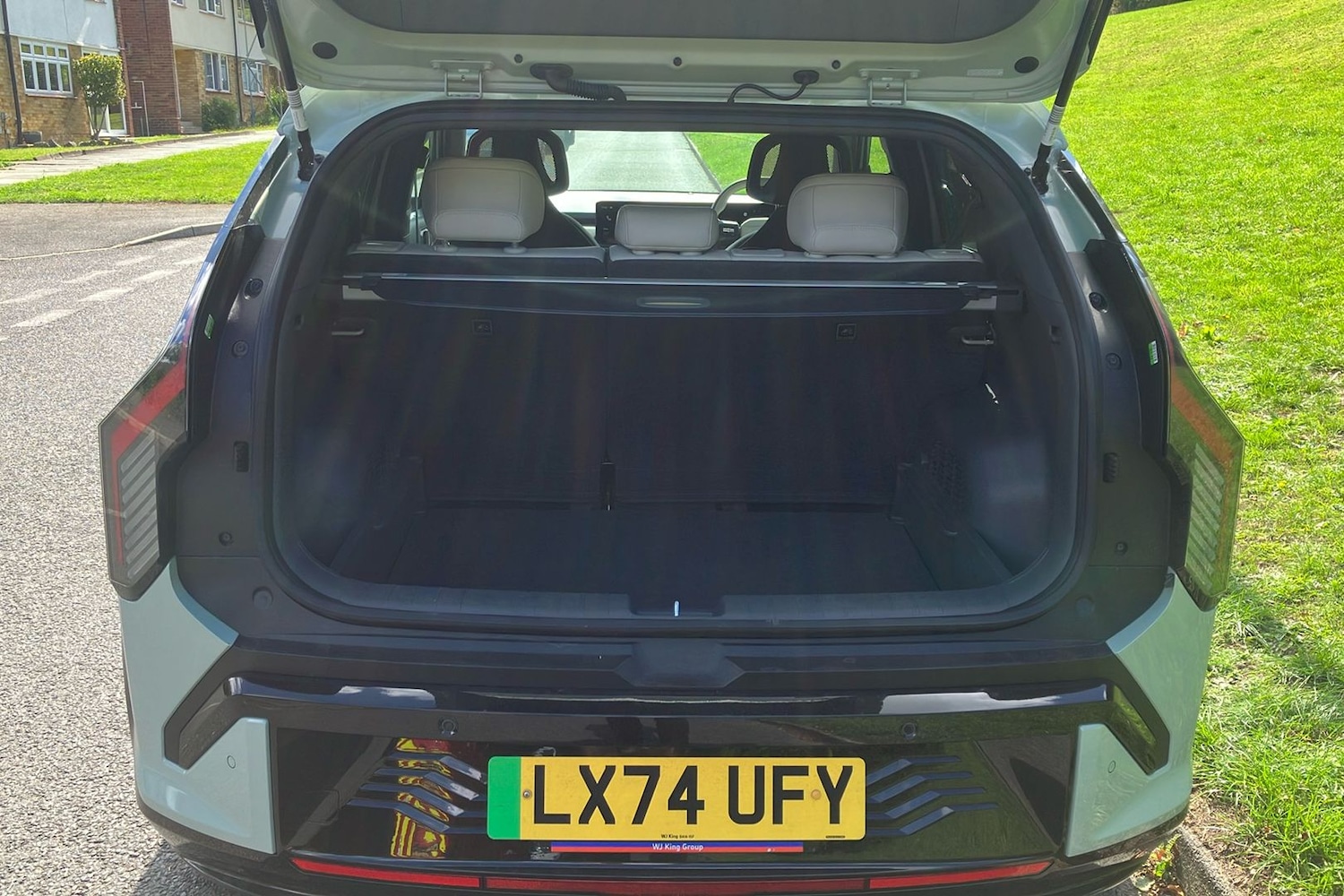 Vehicle 27