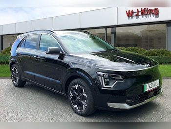 2025 - 150kW 3 65kWh 5dr Auto