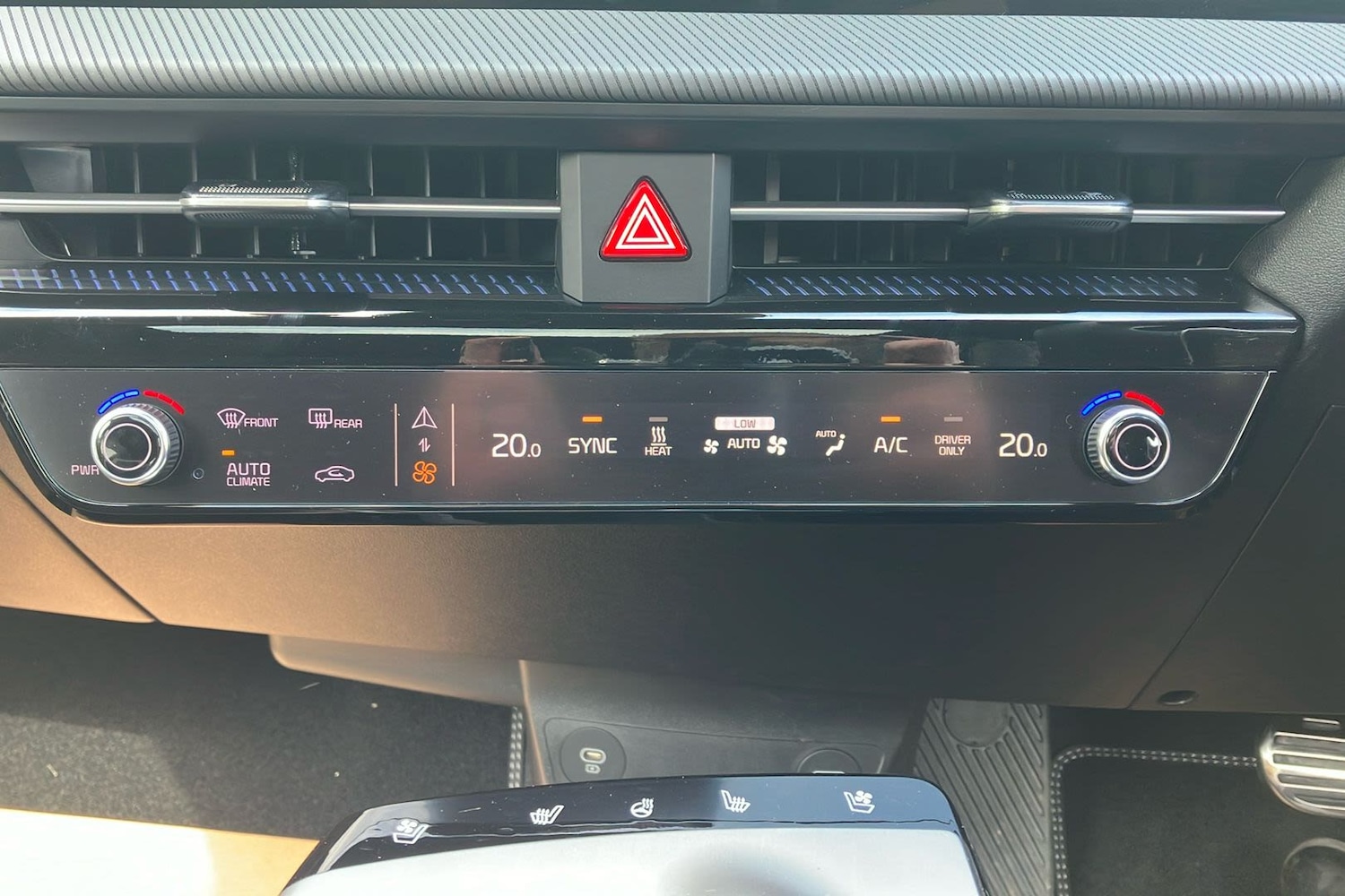 Used Kia EV6 2024 for sale - 76536495: Photo 15