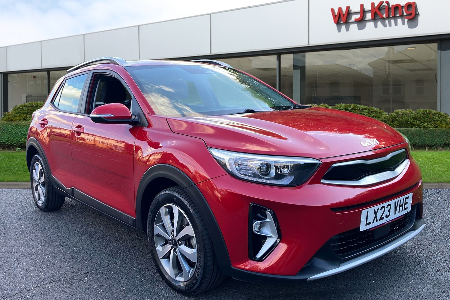 Used Kia Stonic 2023 for sale - 76114791: Photo 1