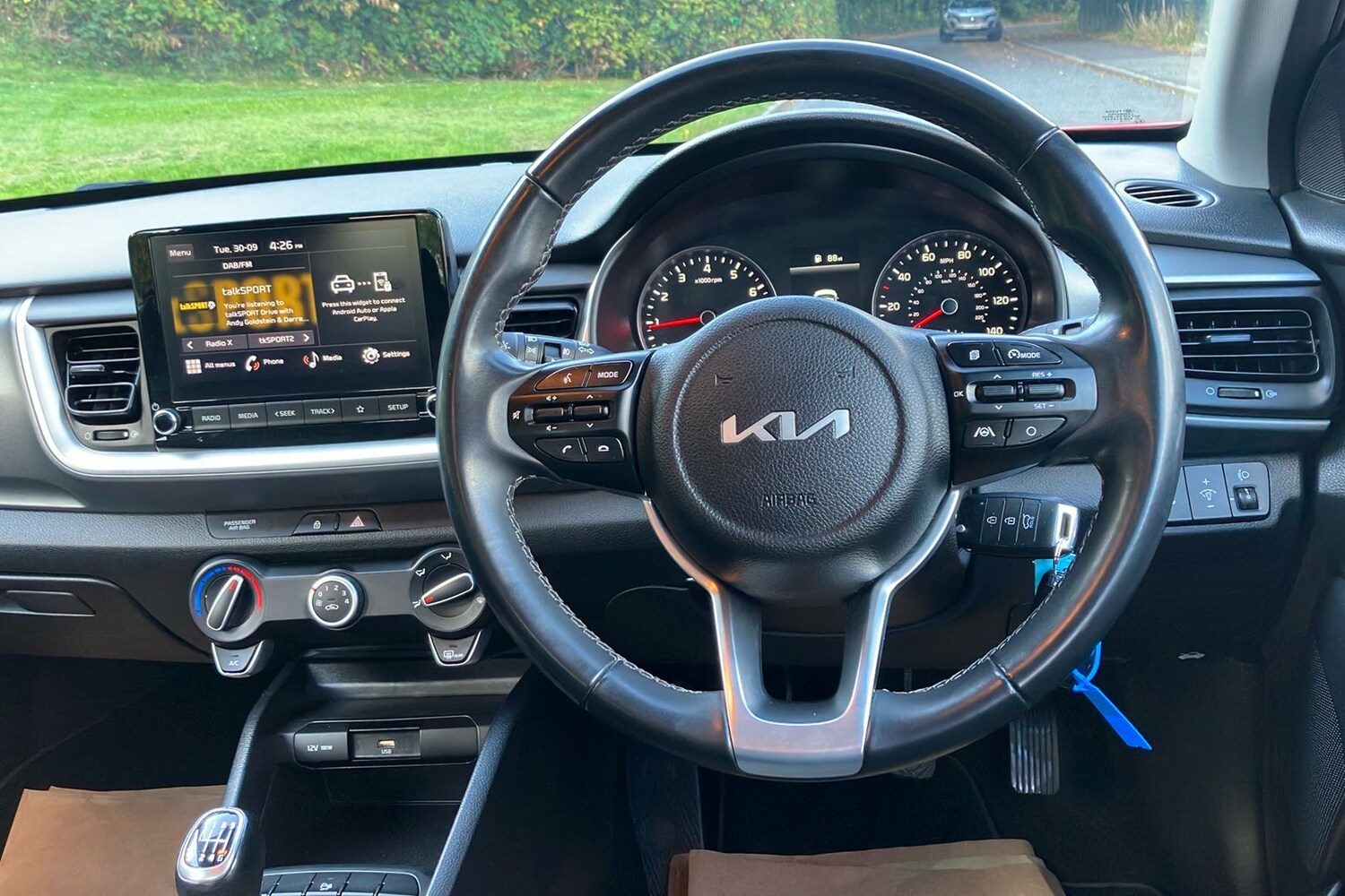 Used Kia Stonic 2023 for sale - 76114791: Photo 13