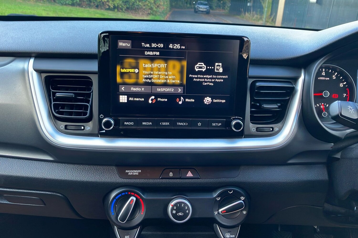 Used Kia Stonic 2023 for sale - 76114791: Photo 14