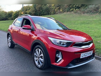Used Kia Stonic 2023 for sale - 76114791: Photo
