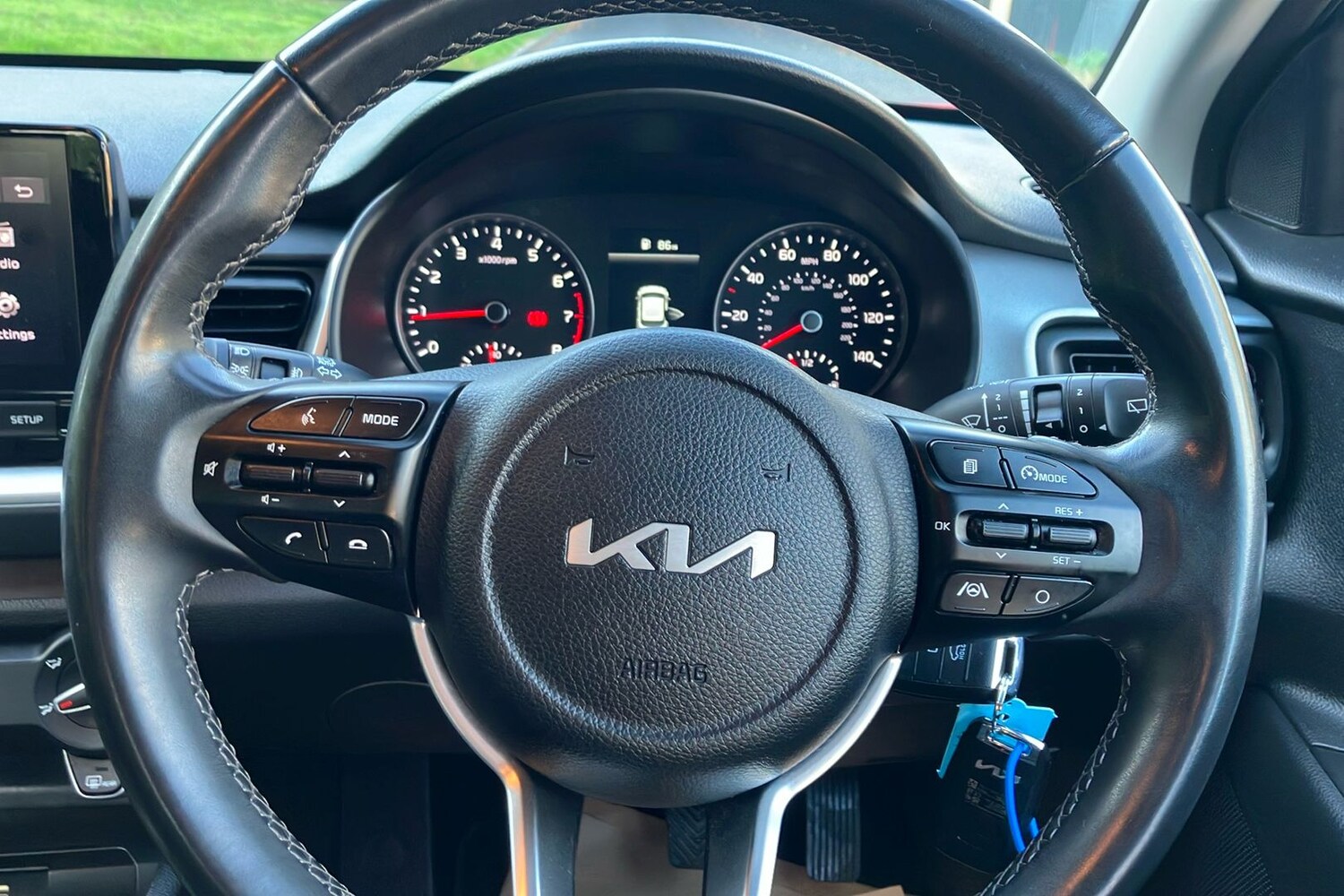 Used Kia Stonic 2023 for sale - 76114791: Photo 37