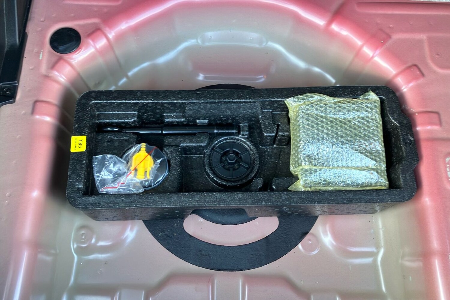 Used Kia Stonic 2023 for sale - 76114791: Photo 42