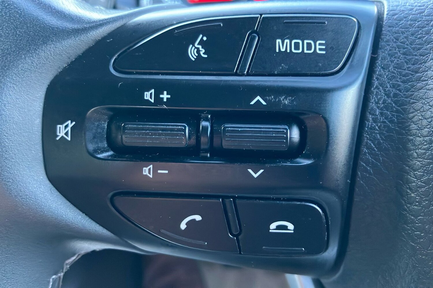 Used Kia Stonic 2023 for sale - 76114791: Photo 49