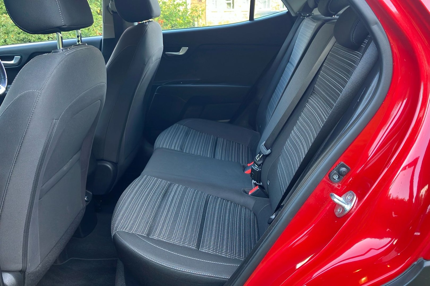 Used Kia Stonic 2023 for sale - 76114791: Photo 5