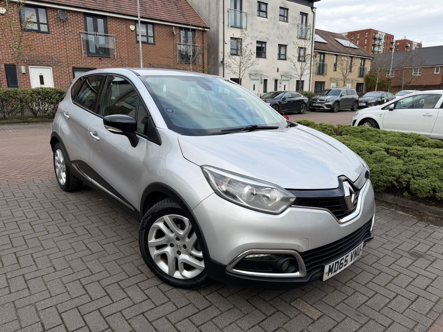 Used Renault Captur 2016 for sale - 78156444: Photo 2