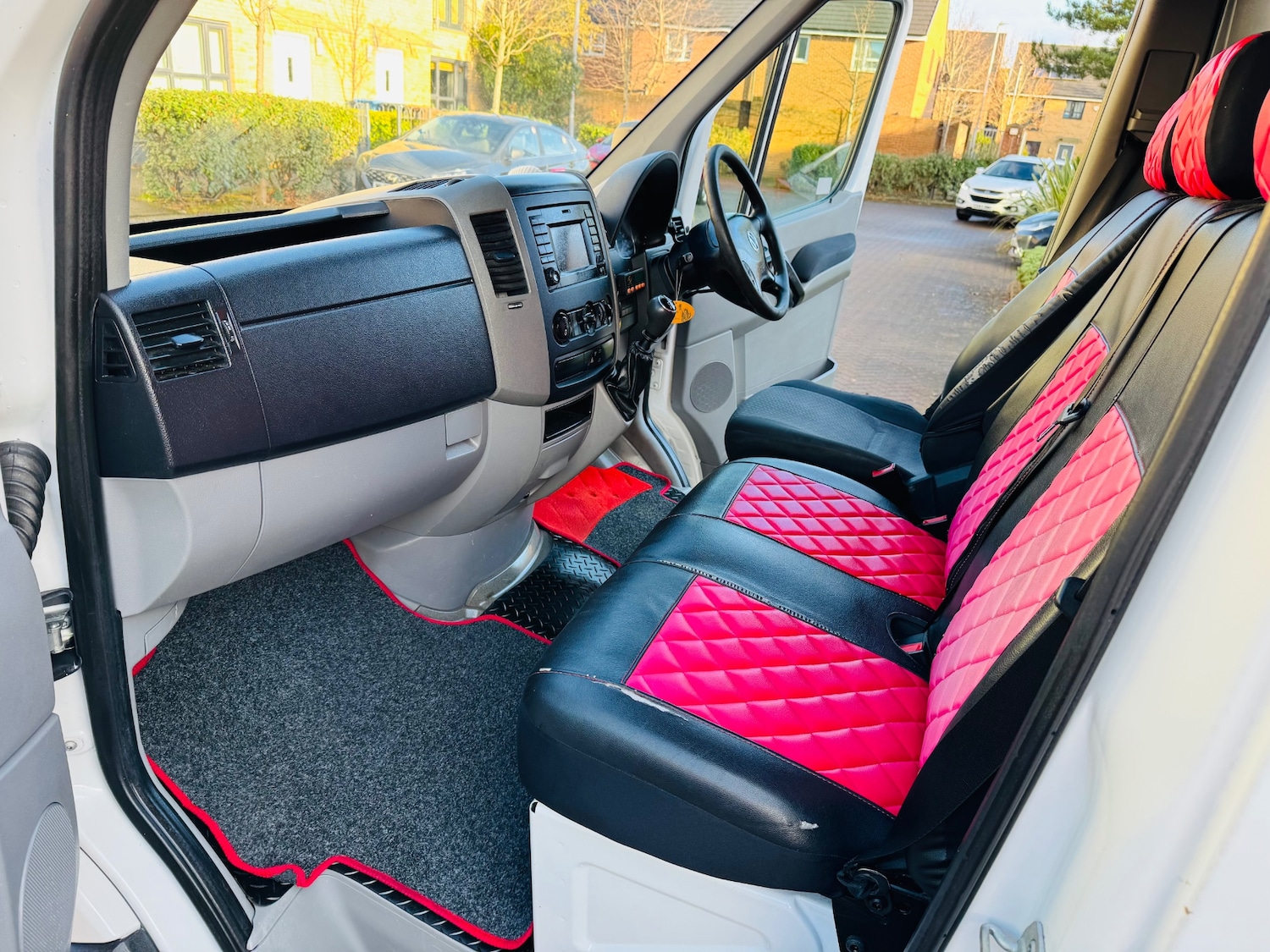 Used Volkswagen Crafter 2014 for sale - 77028299: Photo 2