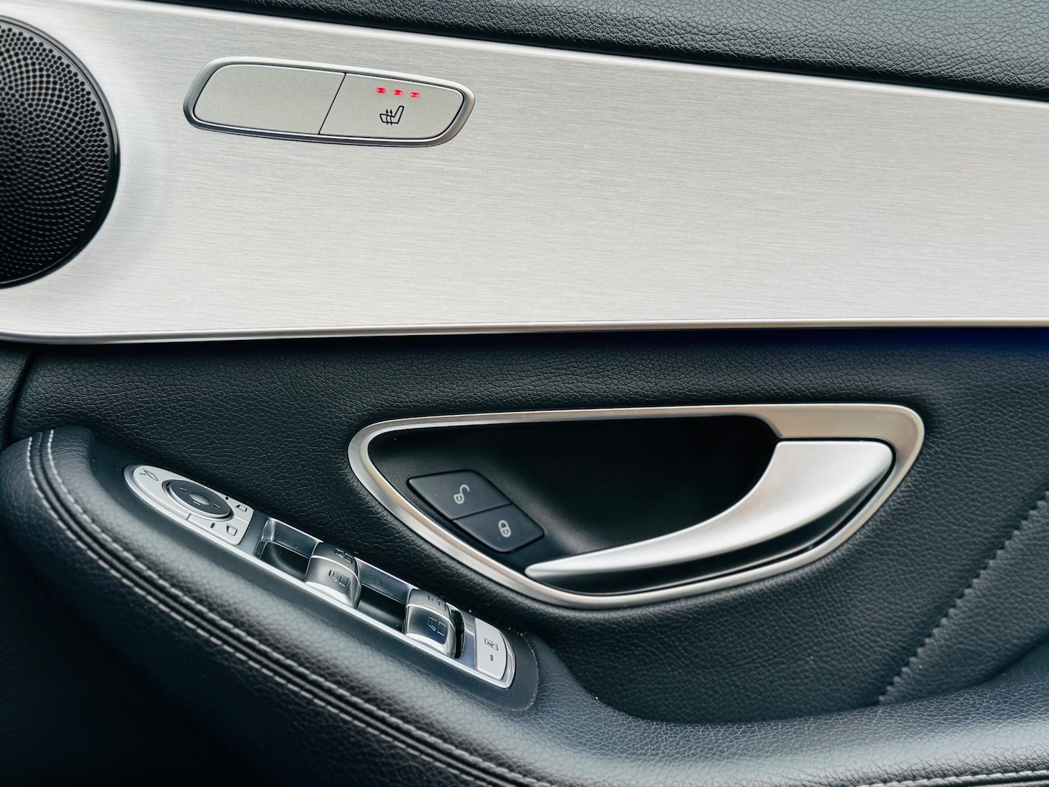 Used Mercedes-Benz C Class 2019 for sale - 76626527: Photo 13