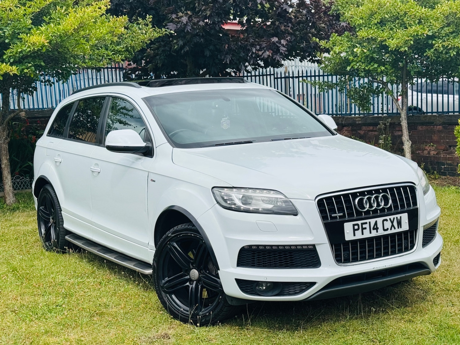 Used Audi Q7 2014 for sale - 76625741: Photo 4