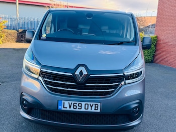 Renault Trafic feature image