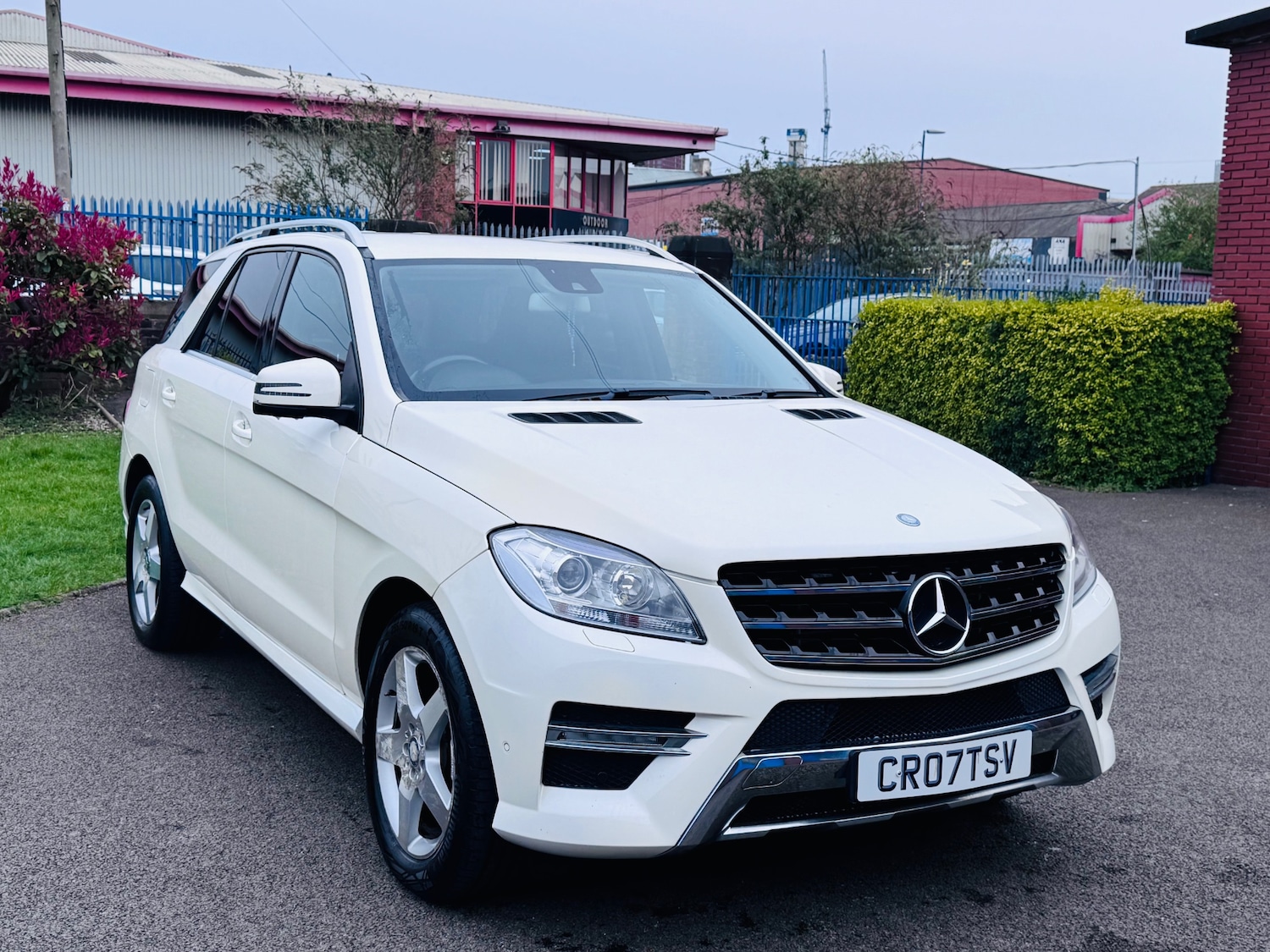 Used Mercedes-Benz M Class 2014 for sale - 77997569: Photo 2
