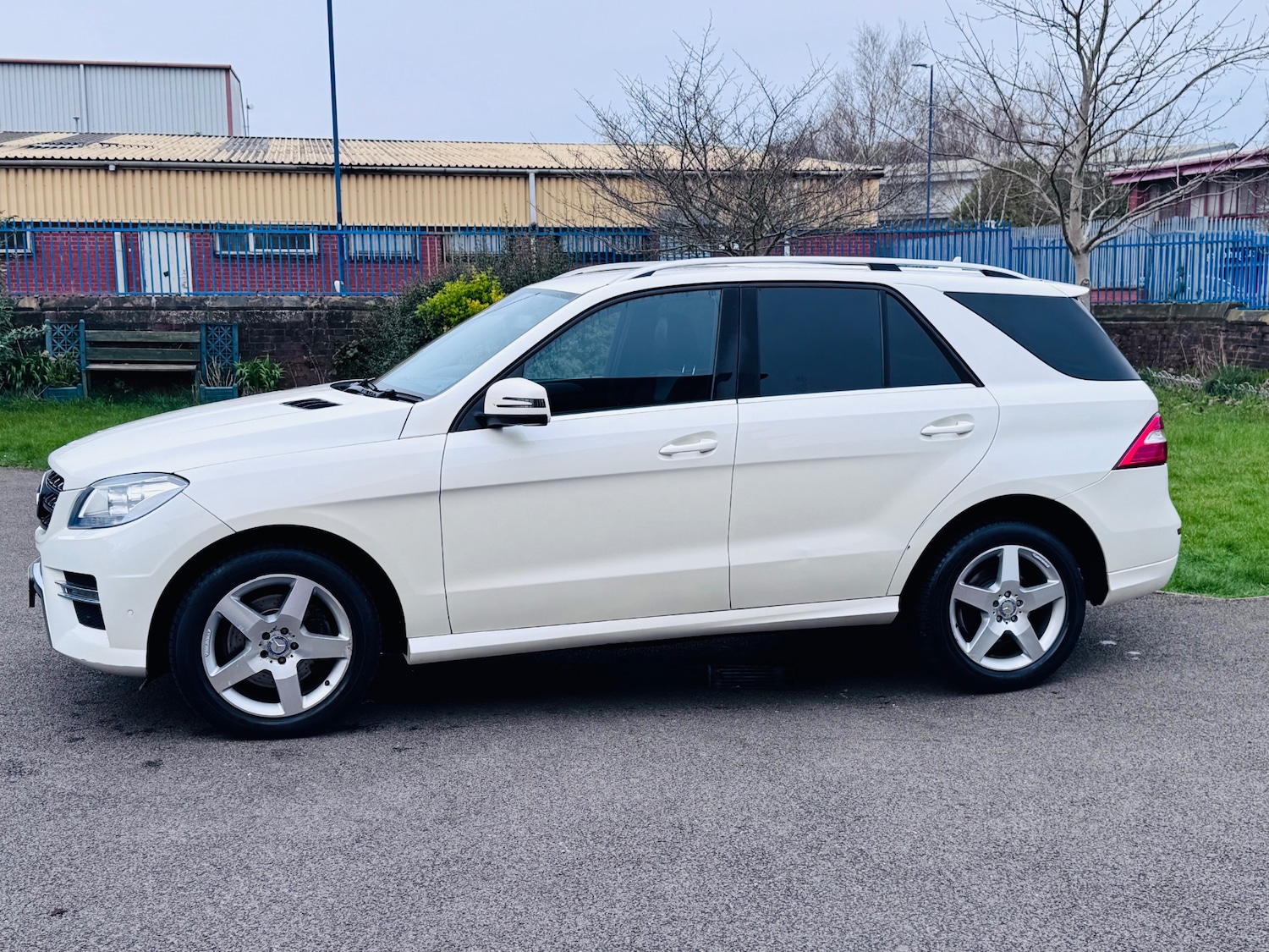 Used Mercedes-Benz M Class 2014 for sale - 77997569: Photo 5