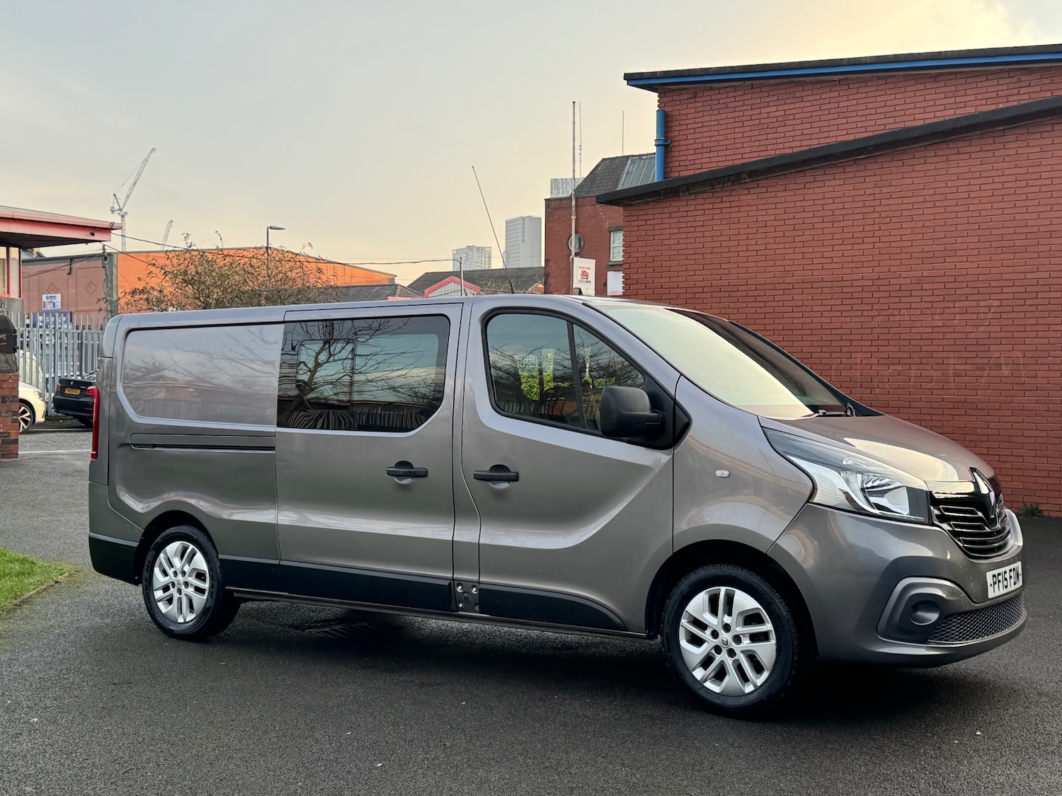 Used Renault Trafic 2015 for sale - 77027555: Photo 2