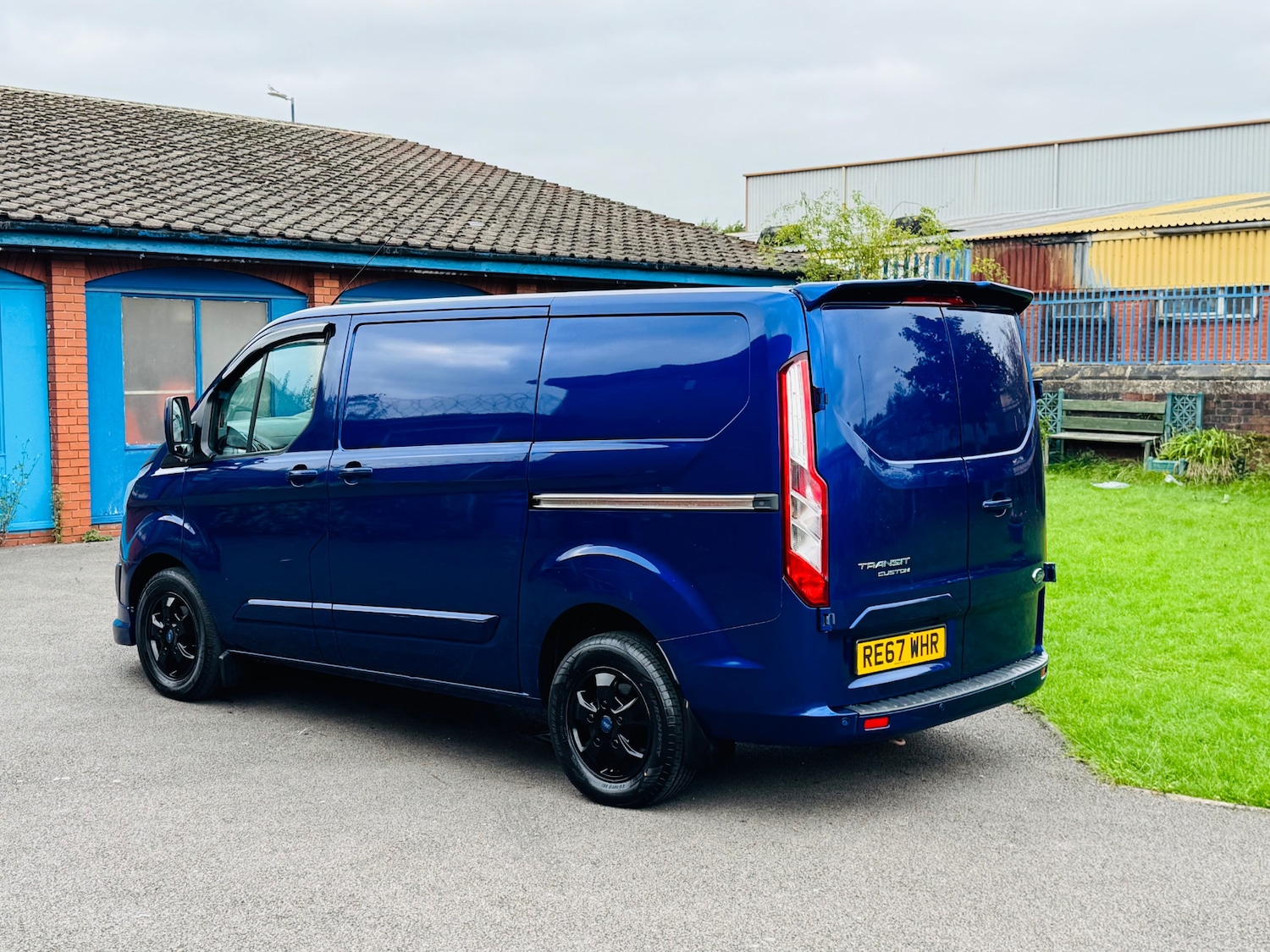 Used Ford Transit Custom 2017 for sale - 76290532: Photo 3