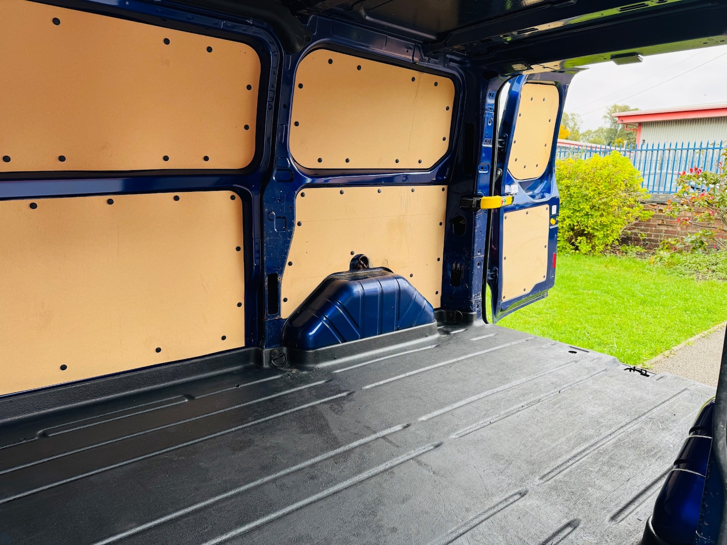 Used Ford Transit Custom 2017 for sale - 76290532: Photo 8