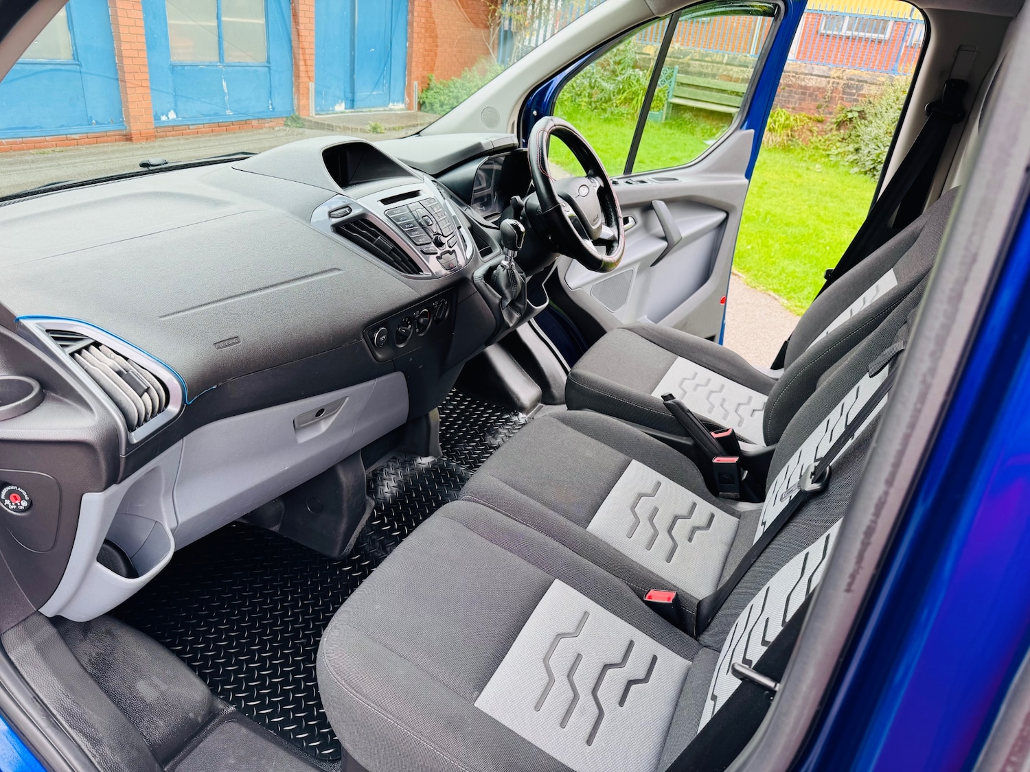 Used Ford Transit Custom 2017 for sale - 76290532: Photo 9