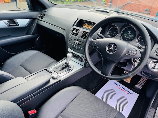 Used Mercedes-Benz C Class 2010 for sale - 76320766: Photo 11
