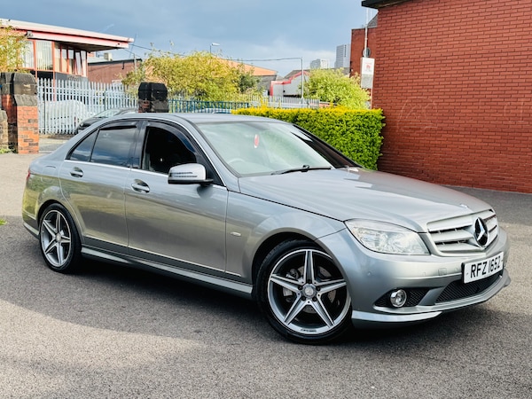 Used Mercedes-Benz C Class 2010 for sale - 76320766: Photo 2