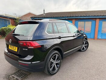 Used Volkswagen Tiguan 2016 for sale - 77754522: Photo