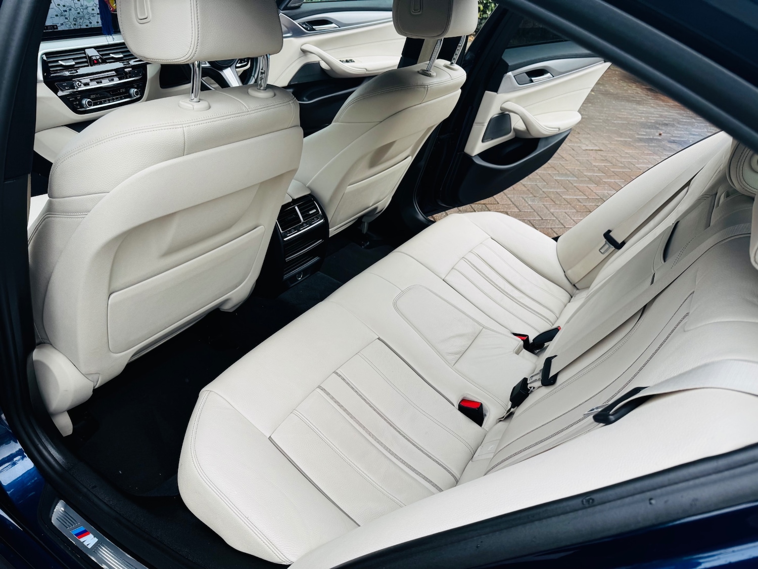 Used BMW 5 Series 2017 for sale - 76471111: Photo 12