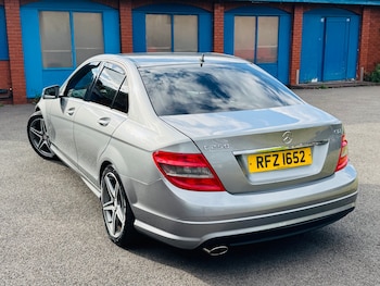 Used Mercedes-Benz C-Class 2010 for sale - 75908684: Photo