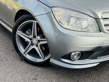 Used Mercedes-Benz C-Class 2010 for sale - 75908684: Photo