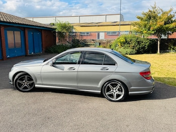 Used Mercedes-Benz C-Class 2010 for sale - 75908684: Photo