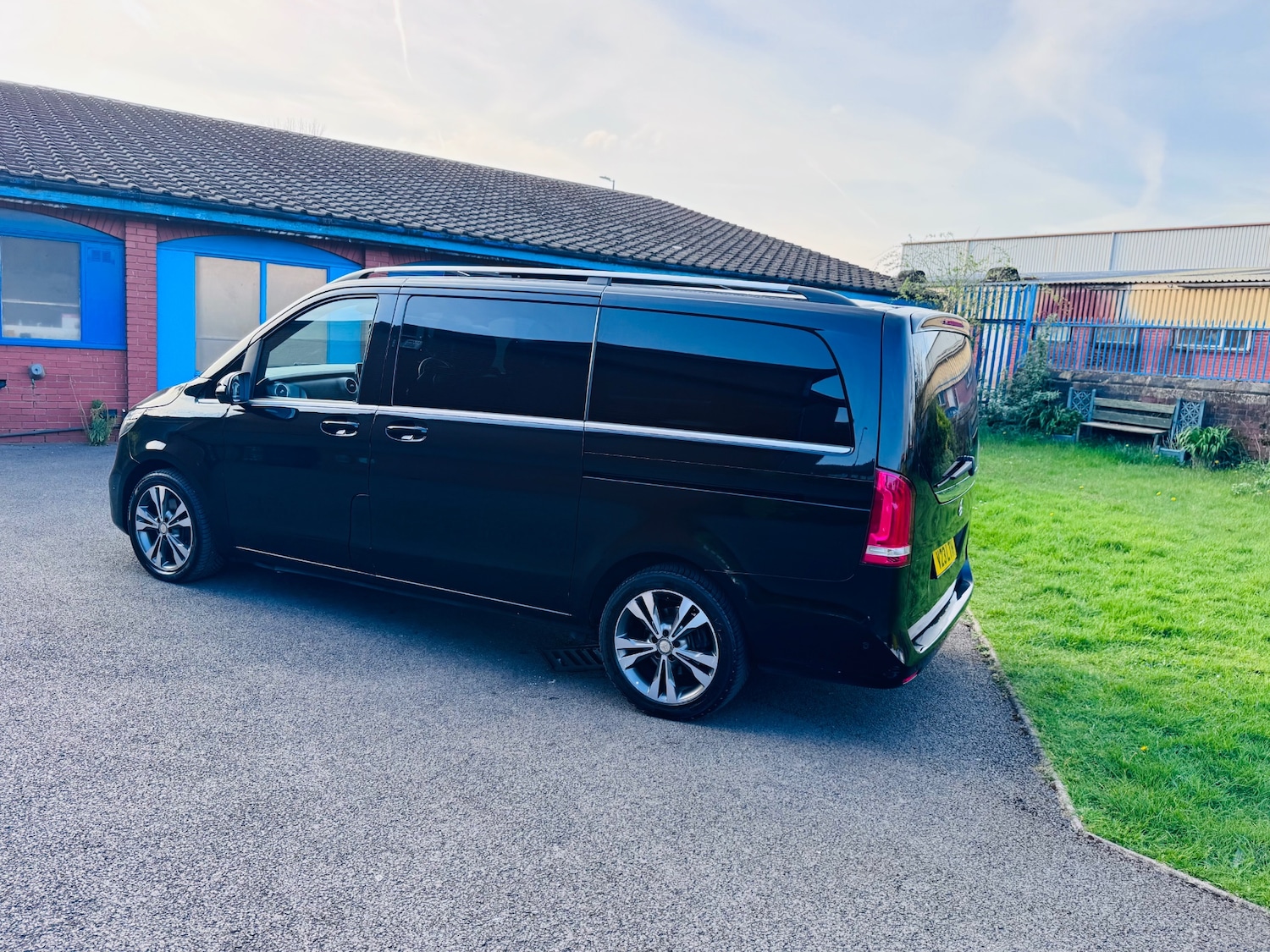 Used Mercedes-Benz V-Class 2017 for sale - 78169312: Photo 30