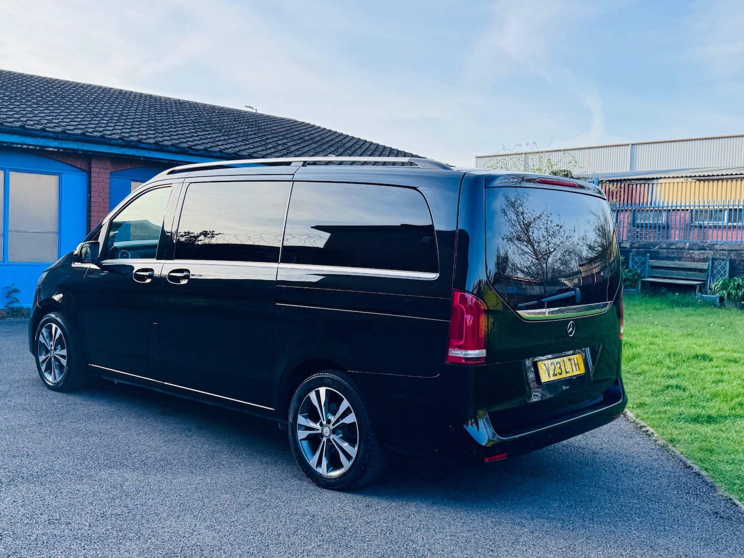 Used Mercedes-Benz V-Class 2017 for sale - 78169312: Photo 5