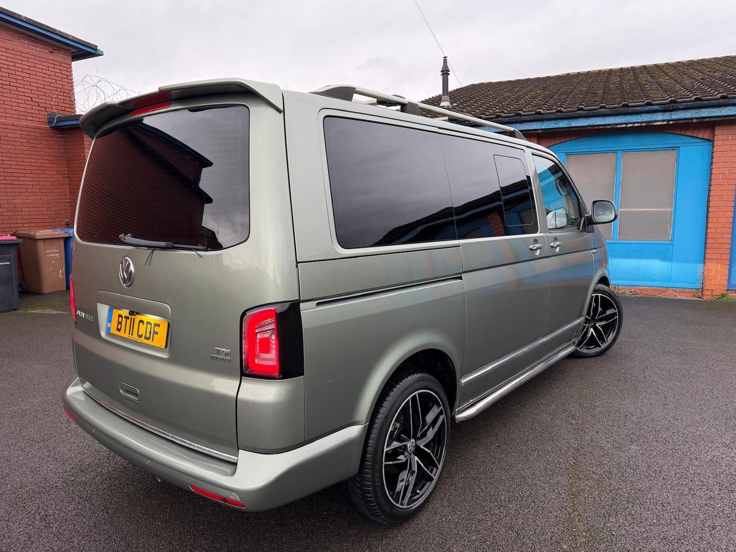 Used Volkswagen Caravelle 2011 for sale - 77462274: Photo 2