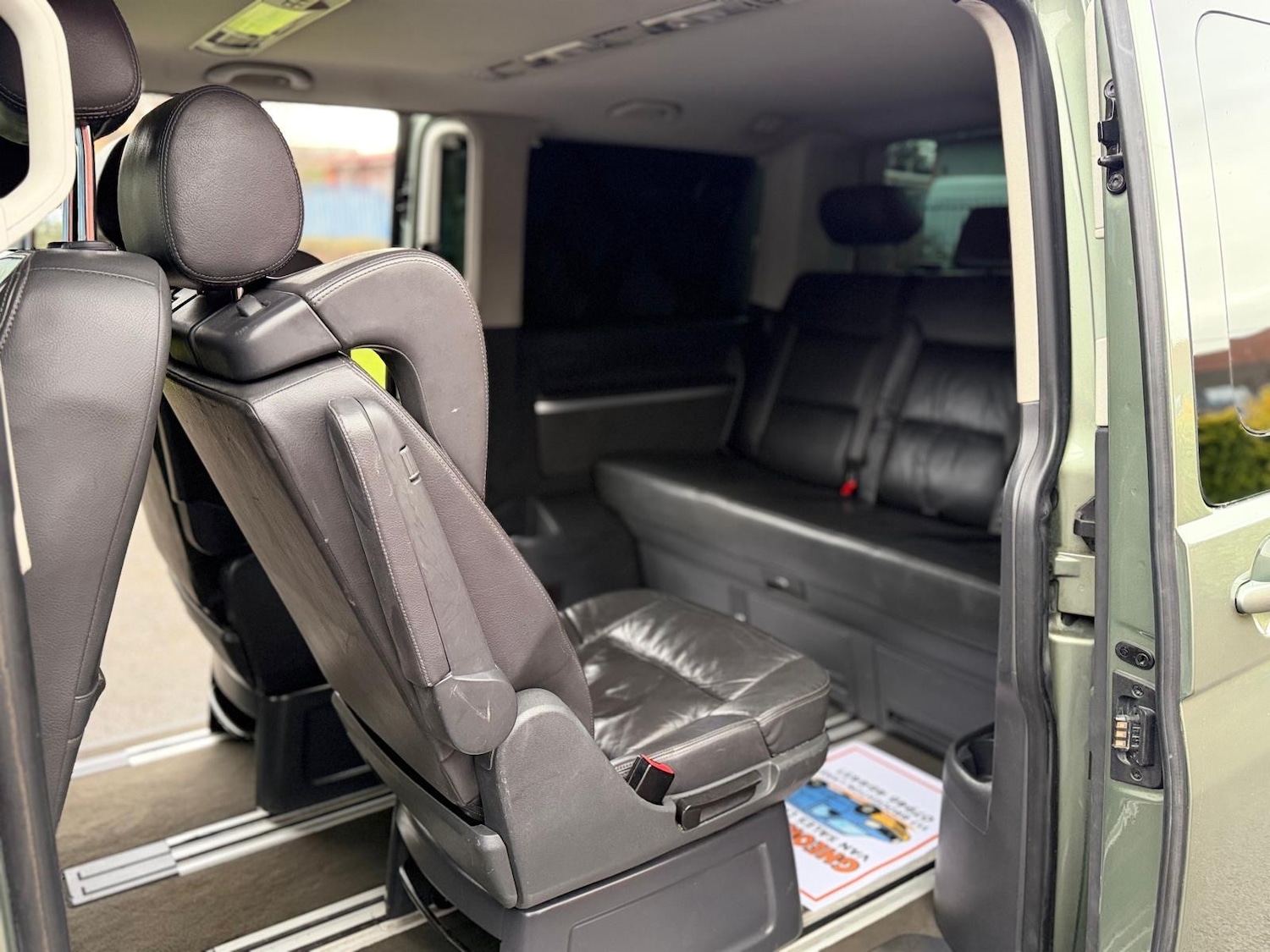 Used Volkswagen Caravelle 2011 for sale - 77462274: Photo 6