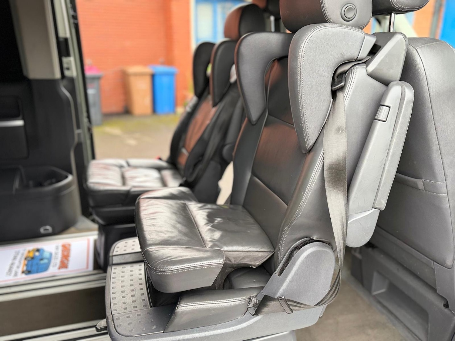 Used Volkswagen Caravelle 2011 for sale - 77462274: Photo 7