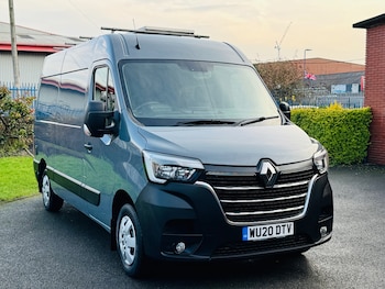 Renault Master feature image