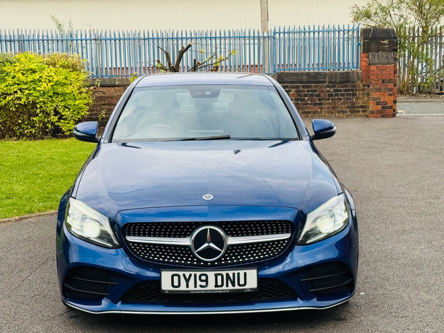 Used Mercedes-Benz C Class 2019 for sale - 76971605: Photo 2