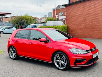 Used Volkswagen Golf 2017 for sale - 76471208: Photo