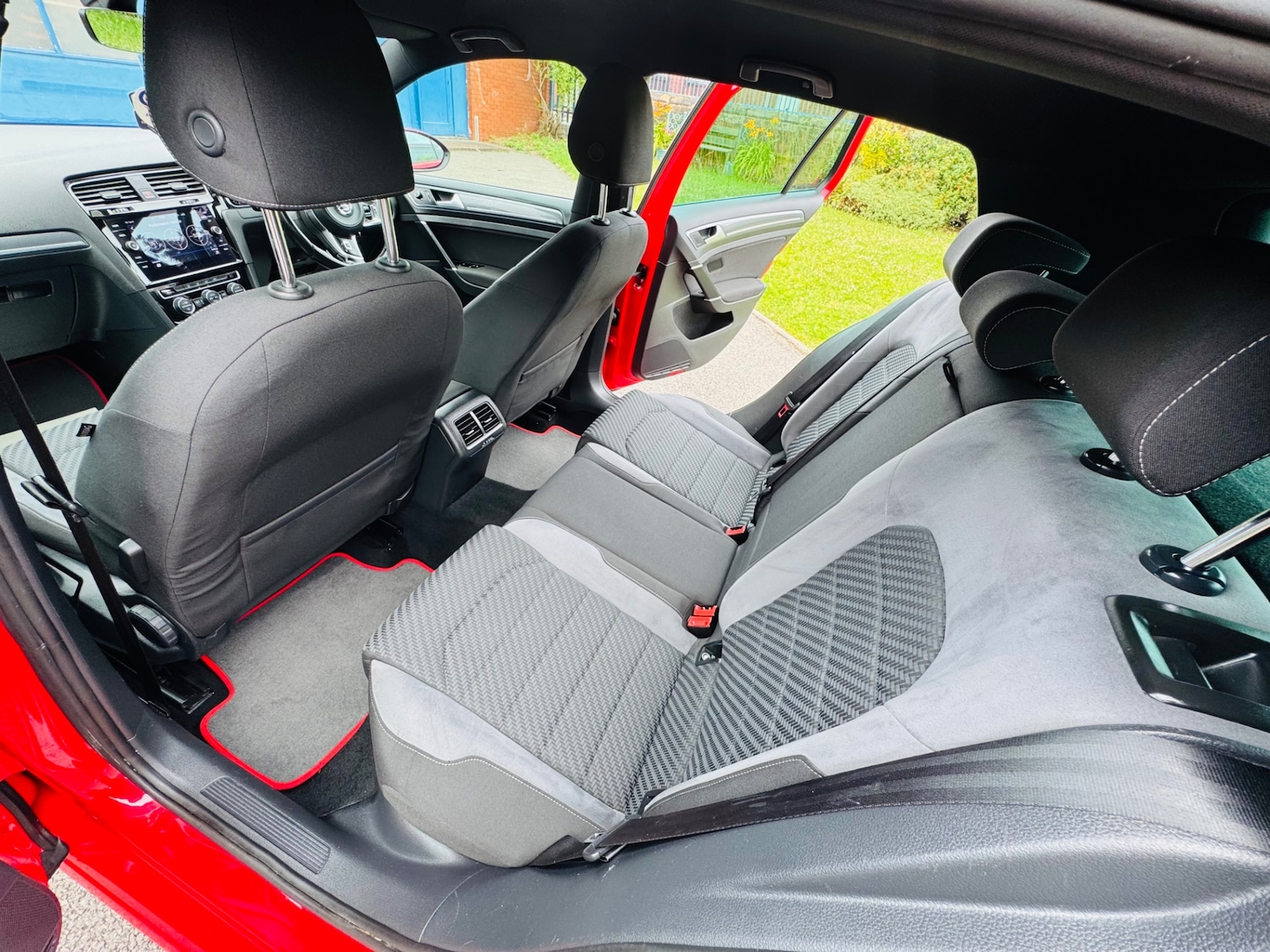 Used Volkswagen Golf 2017 for sale - 76471208: Photo 7