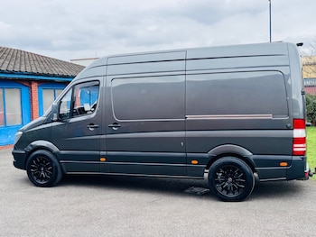 Used Mercedes-Benz Sprinter 2018 for sale - 77591990: Photo