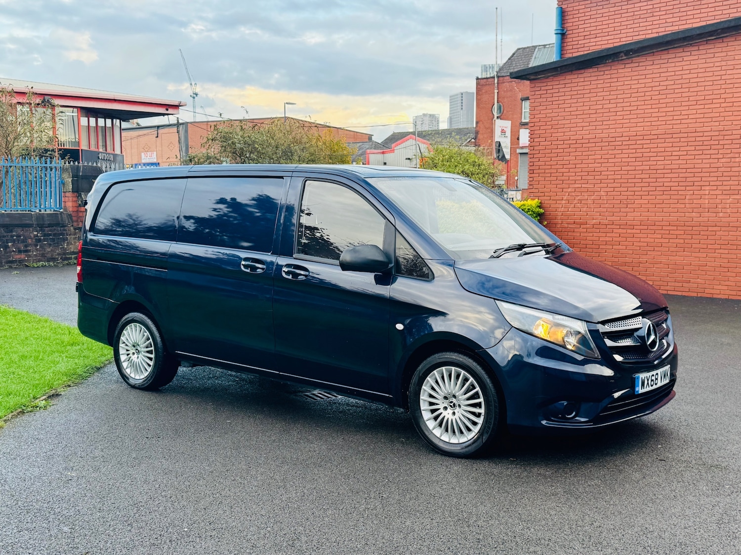 Used Mercedes-Benz Vito 2018 for sale - 76322576: Photo 3