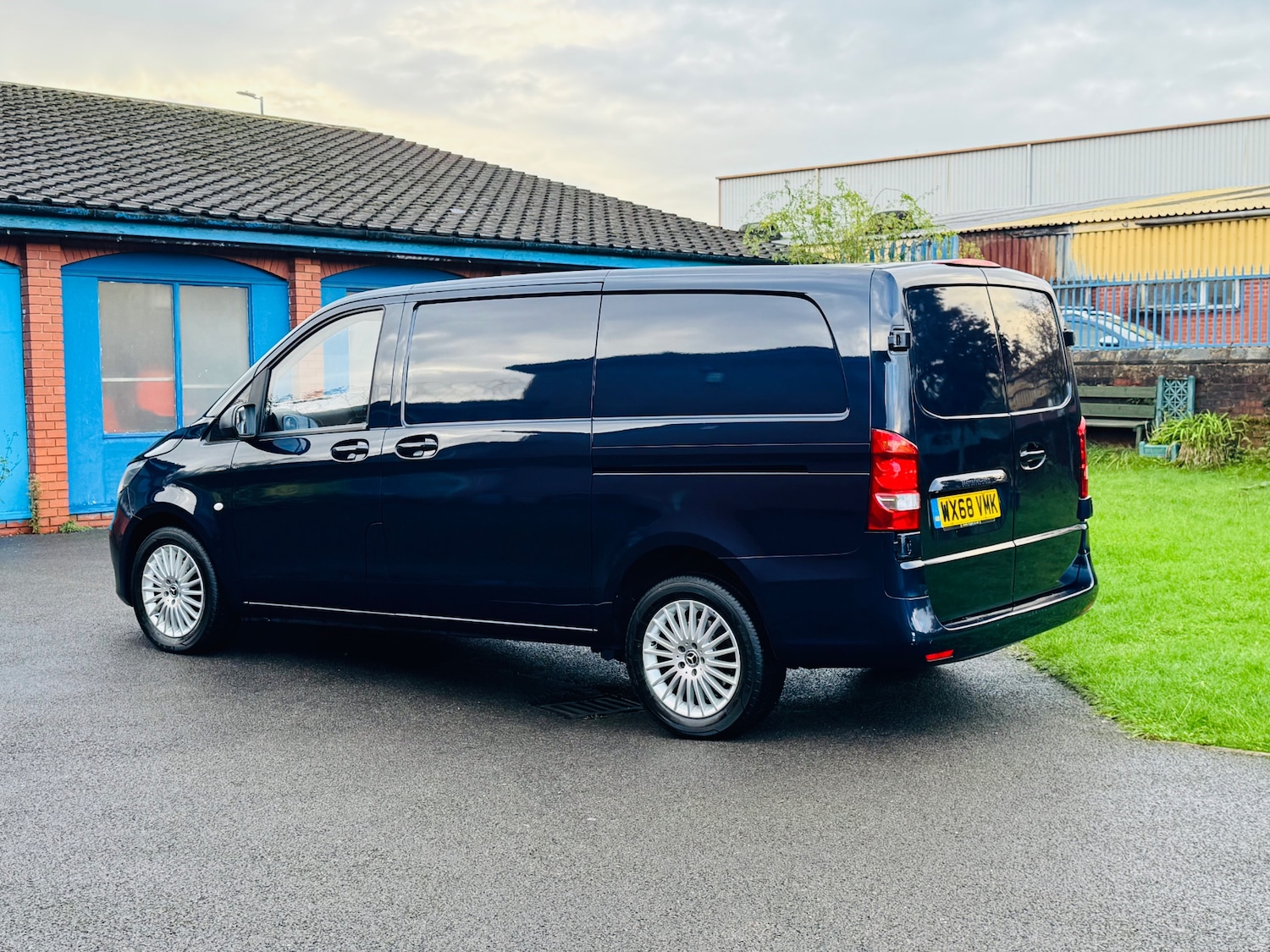 Used Mercedes-Benz Vito 2018 for sale - 76322576: Photo 5