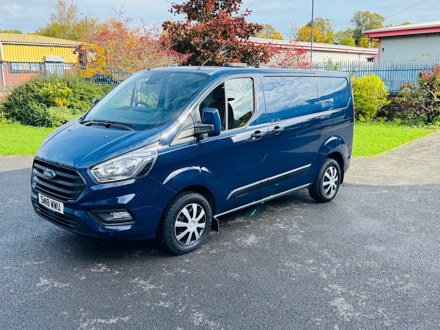 Used Ford Transit Custom 2018 for sale - 76471316: Photo 2
