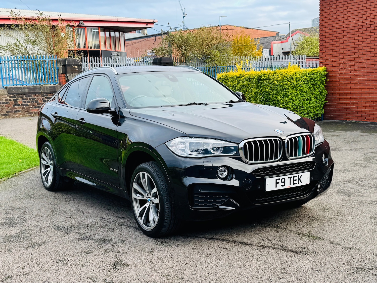 Used BMW X6 2015 for sale - 76386739: Photo 2