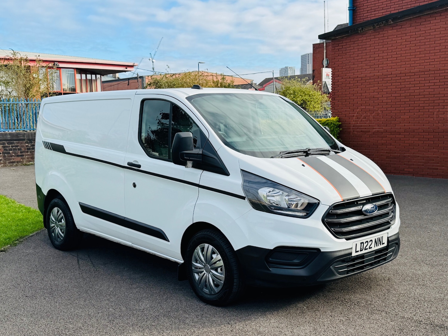 Used Ford Transit Custom 2022 for sale - 76470774: Photo 2