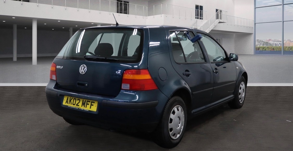Used Volkswagen Golf 2002 for sale - 77610651: Photo 6