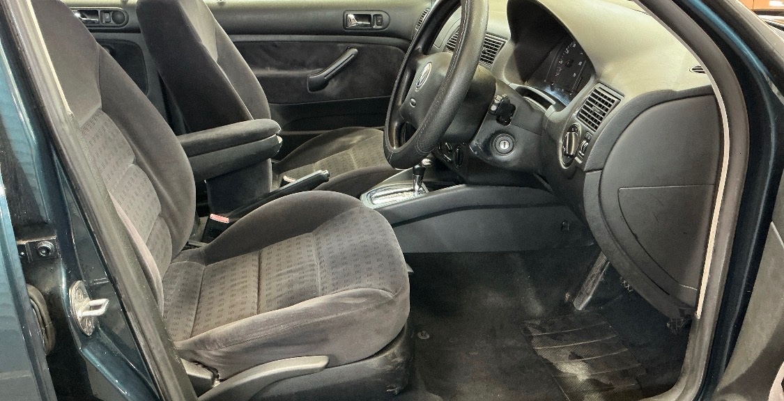 Used Volkswagen Golf 2002 for sale - 77610651: Photo 7