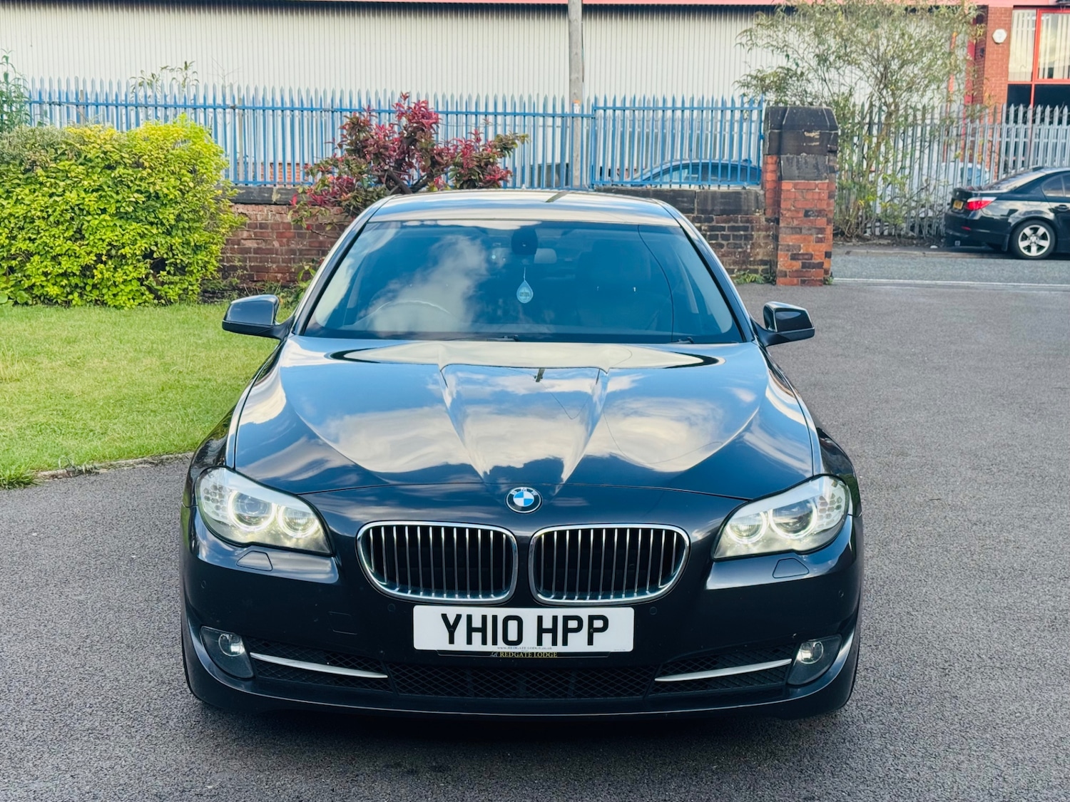 Used BMW 5 Series 2010 for sale - 76148490: Photo 2