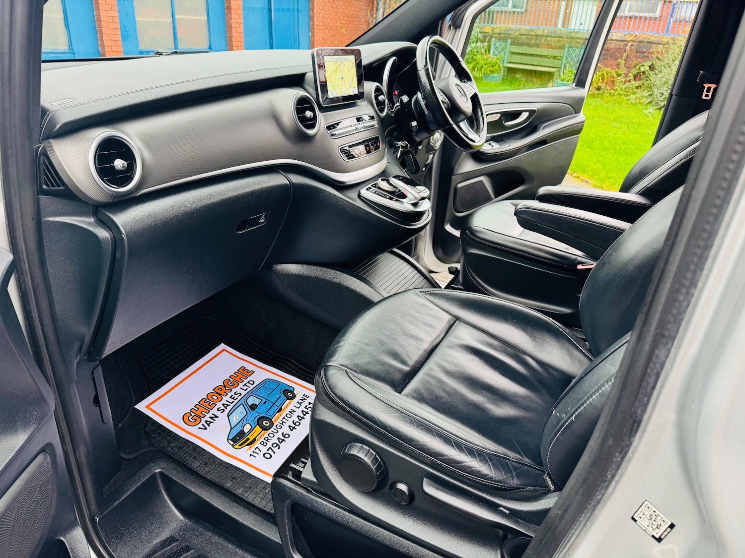 Used Mercedes-Benz V-Class 2015 for sale - 76749054: Photo 21